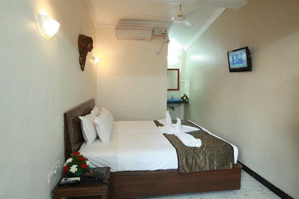 Hotel Lucky Star Colva Extérieur photo