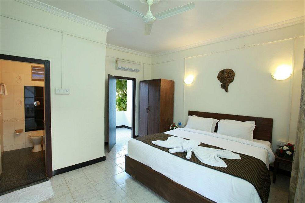 Hotel Lucky Star Colva Extérieur photo