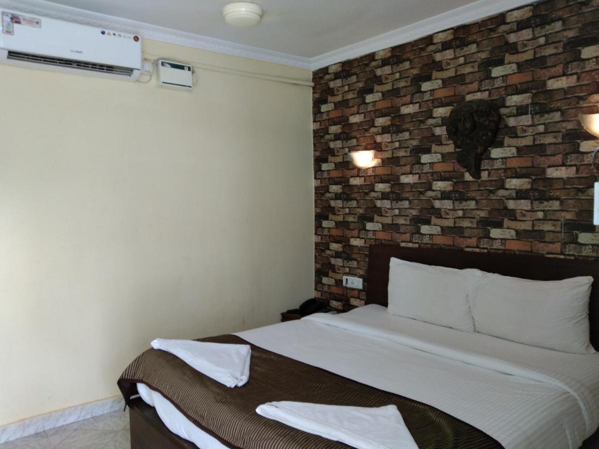 Hotel Lucky Star Colva Extérieur photo